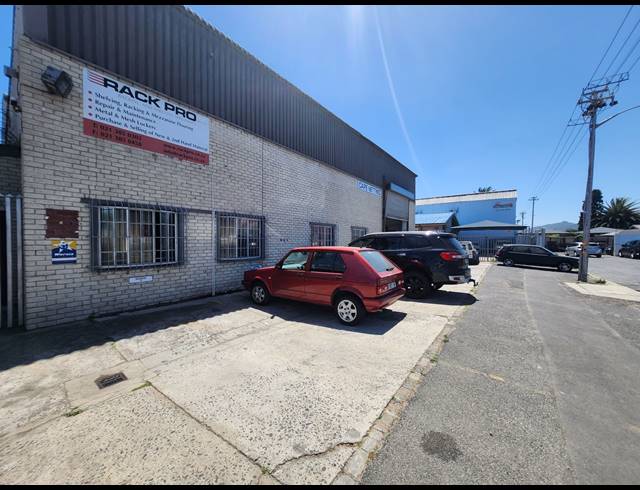 528M² WORKSHOP TO LET IN BEACONVALE